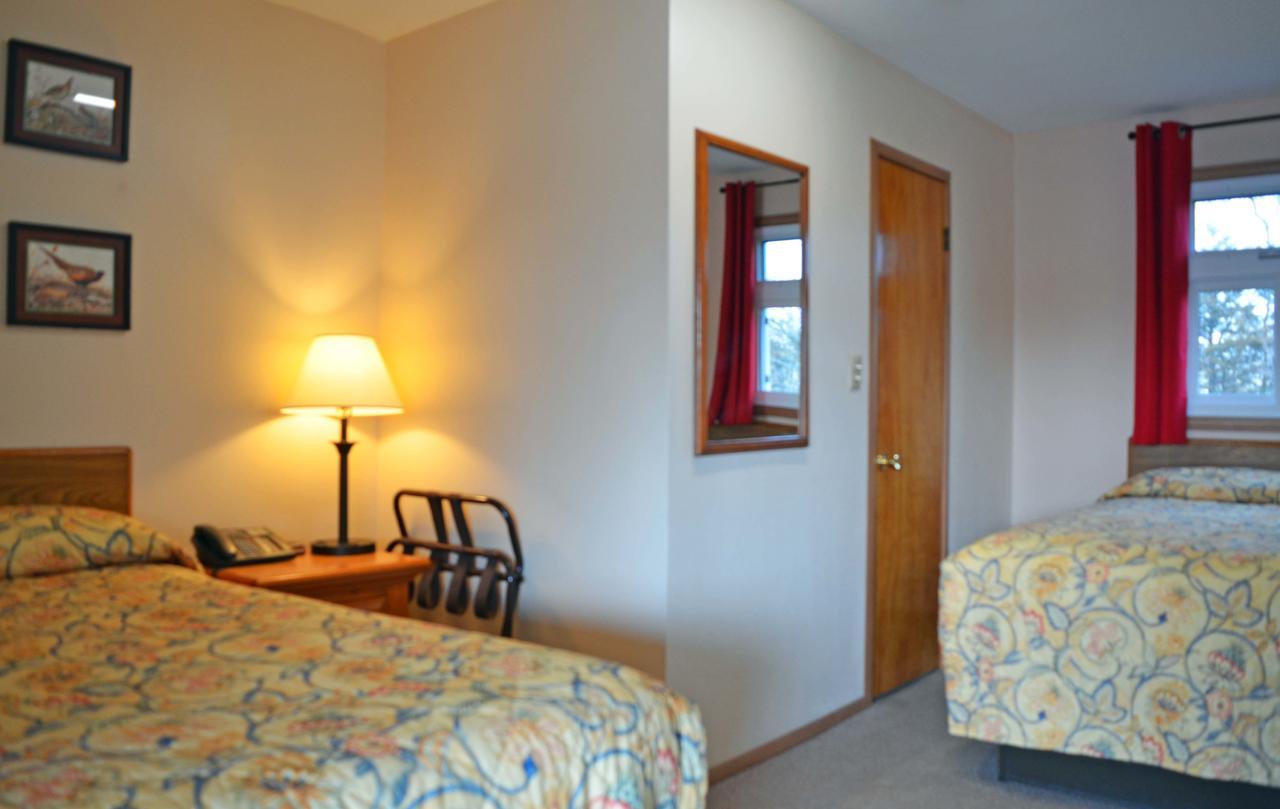 Little River Inn Motel Leon Екстер'єр фото
