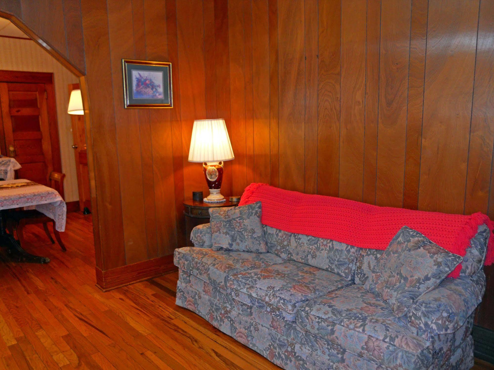 Little River Inn Motel Leon Екстер'єр фото
