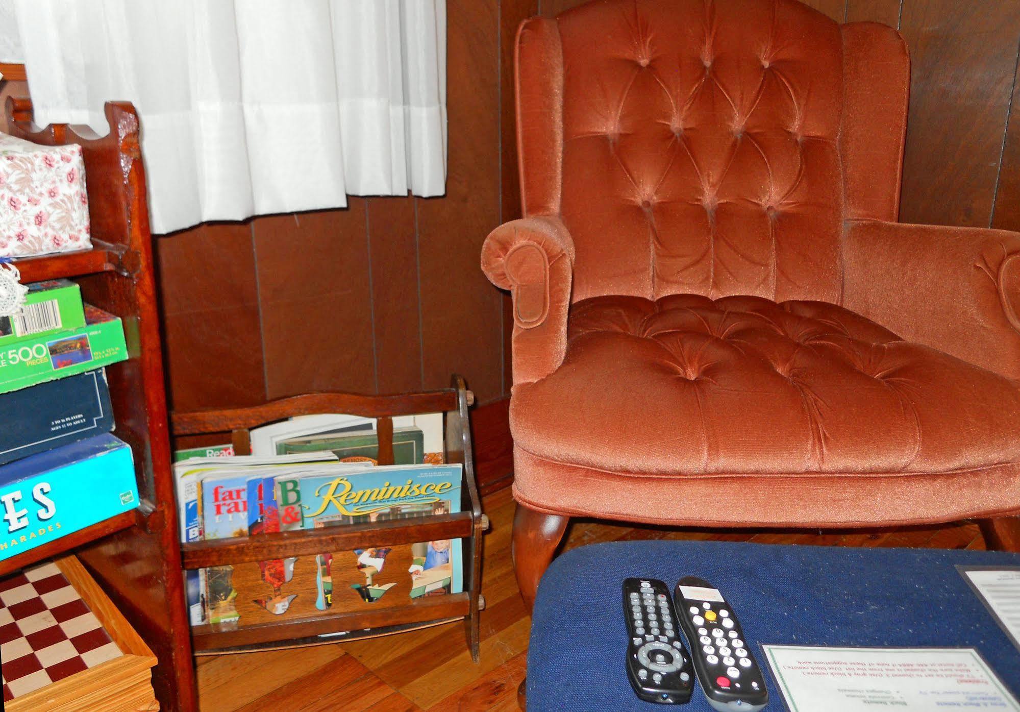 Little River Inn Motel Leon Екстер'єр фото