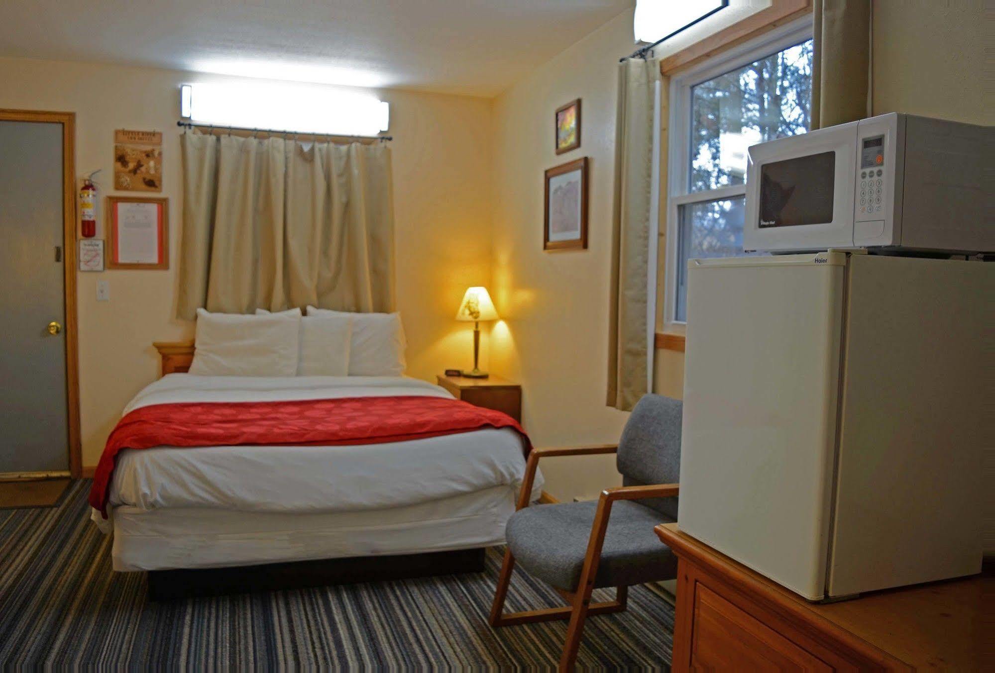 Little River Inn Motel Leon Екстер'єр фото